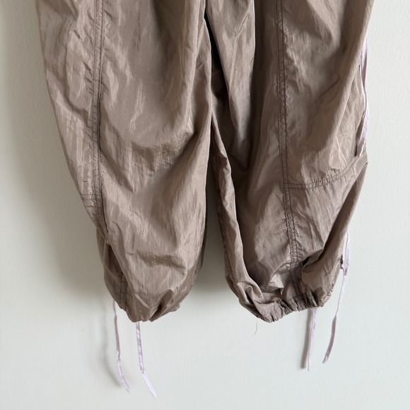 Anthropologie Daily Practice Bowline Parachute Pants in Taupe Size XXS - Picture 9 of 9